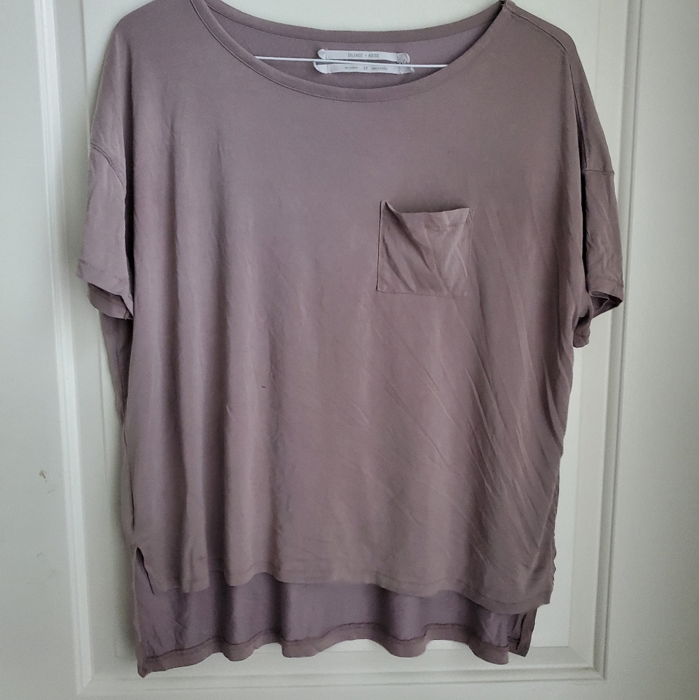 Casual brown/gray t-shirt